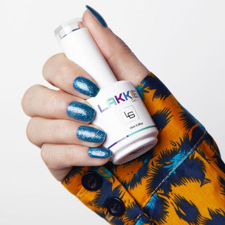 Blauwe glitter gelnagels.