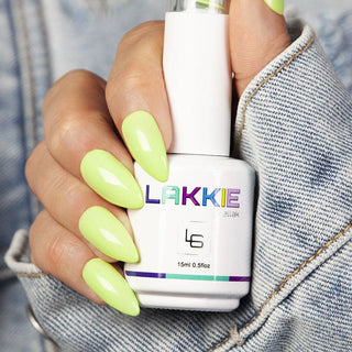 Een neon groene kleur gellak. Perfecte kleur voor zomerse nagels.