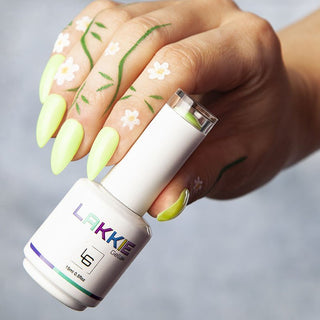 Licht groene kleur gellak, een prachtige kleur voor in het voorjaar of de zomer