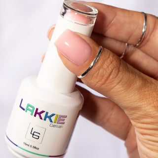 Ontdek de BIAB kleuren van LAKKIE, oftewel Builder In A Bottle. BIAB is voor degene die opzoek is naar extra versteviging en bescherming van de natuurlijke nagel. Met deze Builder In A Bottle gel creëer je niet alleen een goede basis voor gellak, maar kun je ook kleine verlengingen en correcties uitvoeren.  Puffed Pink is een prachtige licht roze kleur BIAB. Met deze kleur creëer je prachtige stijlvolle nagels.