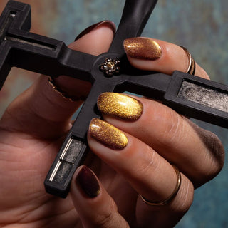 Golden Leaf_gouden cat eye gellak met gouden glitter