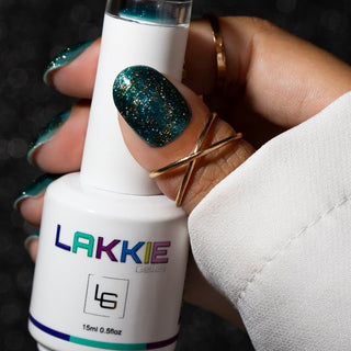 Groen met gouden marble nagels_kerst nagels inspiratie