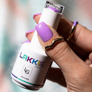 LAKKIE Groovy Purple is een egaal paarse kleur gellak. Let's get groovy nails! Met deze paarse kleur gellak haal jij zeker de lente/zomer in huis.