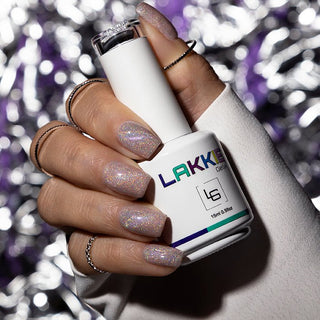 Ben jij opzoek naar een manier om jouw gellak nagels een unieke touch te geven? Het leuke van de holo cat eye, is dat je deze cat eye gellak over elke gellak kleur kunt lakken! De gellak is heel eenvoudig aan te brengen, en je creëert in een handomdraai toffe nailart.