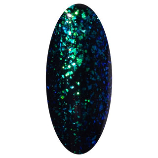 Let op! De foto's zijn gemaakt met een zwarte kleur als basis laag.  LAKKIE Iconic Glitter is een glitter gellak, die helemaal tot leven komt wanneer je het over een andere kleur gellak heen lakt. Vooral met zwart als basis kleur(net als op de foto's) zie je de glitter flakes helemaal goed. Iconic Glitter is een doorzichtige kleur gellak met reflecterende groene en blauwe glitter flakes.
