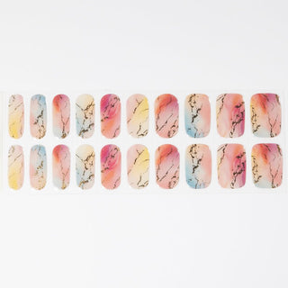 Marble Color Blush_Gel Nagel Stickers_Gekleurde marmer print met goude nagels