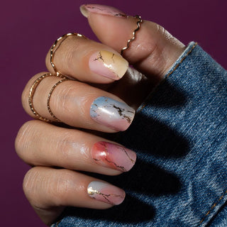 Marble Color Blush_Gel Nagel Stickers_Gekleurde marmer print met goude nagels