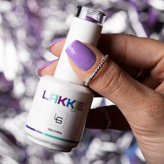 LAKKIE Lovely Lavender is een perfecte kleur lila gelnagellak. Deze gellak is egaal van kleur.