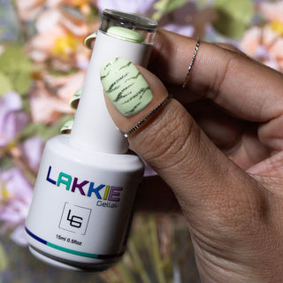 Pastel groene gellak met zilveren tijger print design