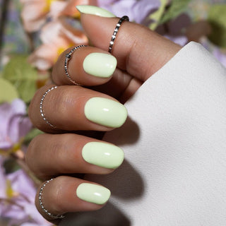Pastel groene kleur gellak nagels