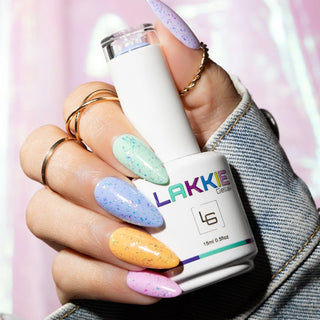 Glitzy glam glitter flakes gellak over pastel kleuren gellak