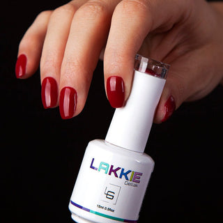 LAKKIE Fearless Red is een perfecte donker rode kleur gellak. Deze gellak is egaal van kleur.