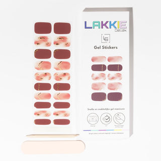 Red Romance_Gel nagel stickers_Rode gelnagel stickers met gouden details