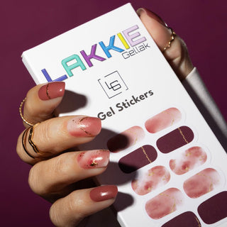 Red Romance_Gel nagel stickers_Rode gel stickers met gouden details