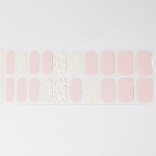 Romantic Spring_Gelnagelstickers_licht roze bloemen design