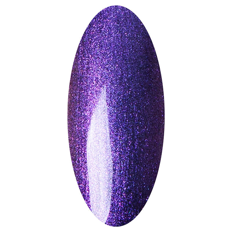 LAKKIE Mermaid gelnagellak kan je gebruiken over alle kleuren gellak om een parelmoer effect te geven aan jou nagels. Op foto 1 is de mermaid gel gelakt op een zwarte onderlaag. Op foto 2 is de mermaid gel gelakt op een witte onderlaag. Let op, mermaid gel is geen topcoat!