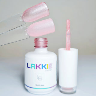 Zacht roze gellak. Roze gellak met een matte top coat en een glanzende top coat