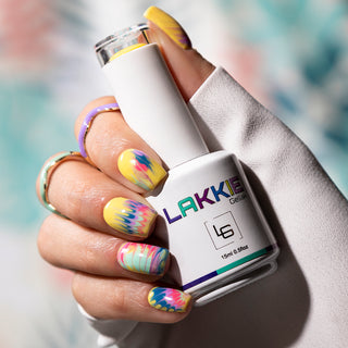 Zomerse gellak trends 2024: Kleuren, nailart en nagelvormen!