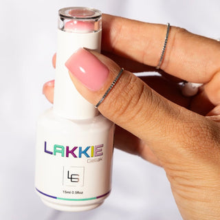 Ontdek de BIAB kleuren van LAKKIE, oftewel Builder In A Bottle. BIAB is voor degene die opzoek is naar extra versteviging en bescherming van de natuurlijke nagel. Met deze Builder In A Bottle gel creëer je niet alleen een goede basis voor gellak, maar kun je ook kleine verlengingen en correcties uitvoeren.  Floating Pink is een girly roze kleur BIAB. Met deze kleur creëer je prachtige roze nagels.