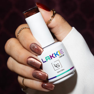 Cat Eye Effortless Charm_bruine cat eye gellak nagels_LAKKIE Gellak