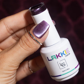 Cat Eye Majestic Illusion_Paarse cat eye gellak nagels_LAKKIE Gellak