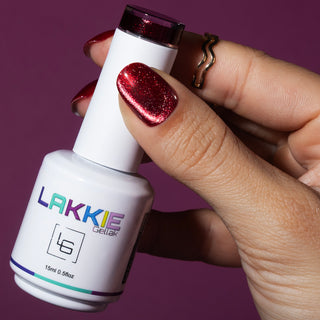 Crimson Flame_donker rode cat eye gellak nagels_LAKKIE Gellak