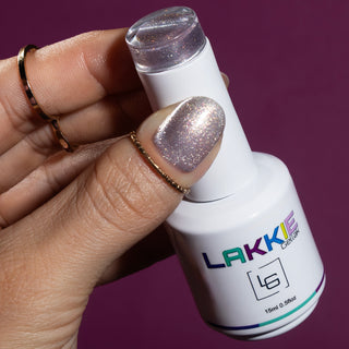 Pearl Kiss_Zilveren cat eye gellak nagels_LAKKIE Gellak