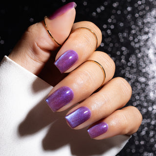 Purple Stardust_Paarse cat eye gellak nagels_LAKKIE Gellak
