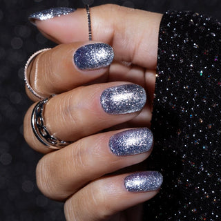 Zilveren glitter nagels_Perfecte nagels voor de feestdagen_Stunning Silver