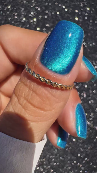 Frozen Illusion_Donker blauwe cat eye gellak nagels_LAKKIE Gellak