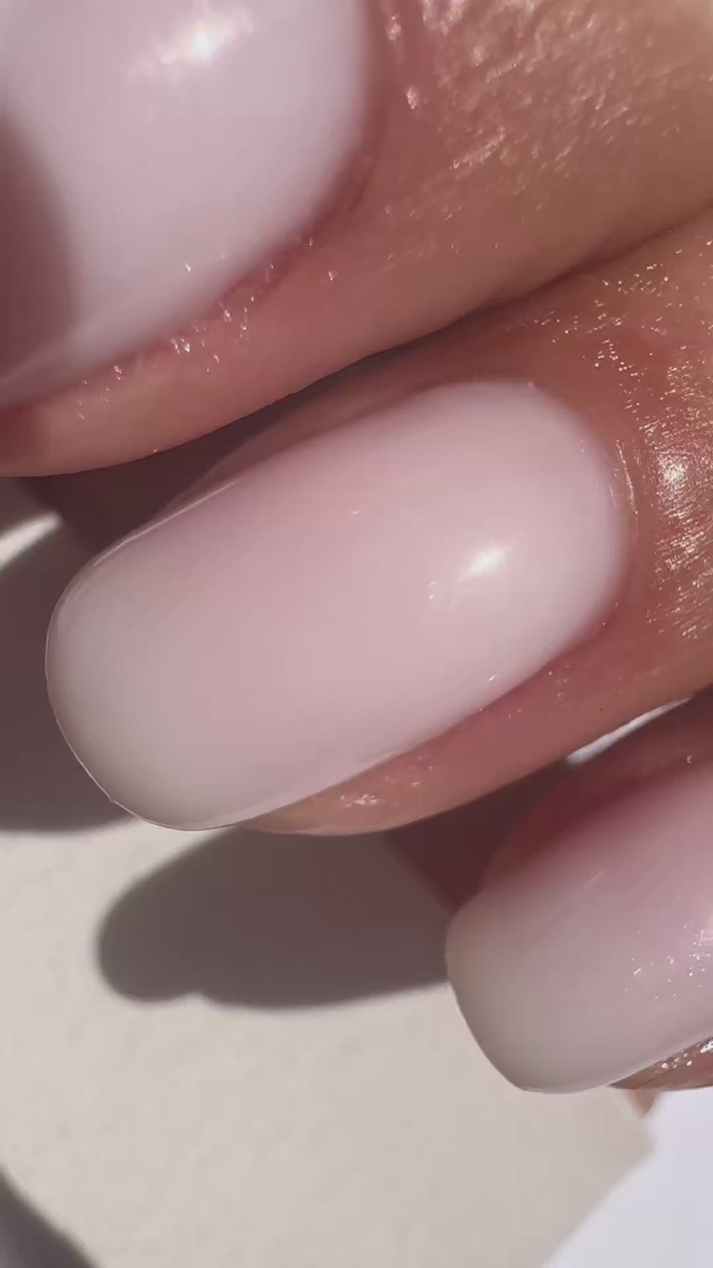 BIAB Portifino Pearl_Licht roze BIAB nagels_LAKKIE Gellak
