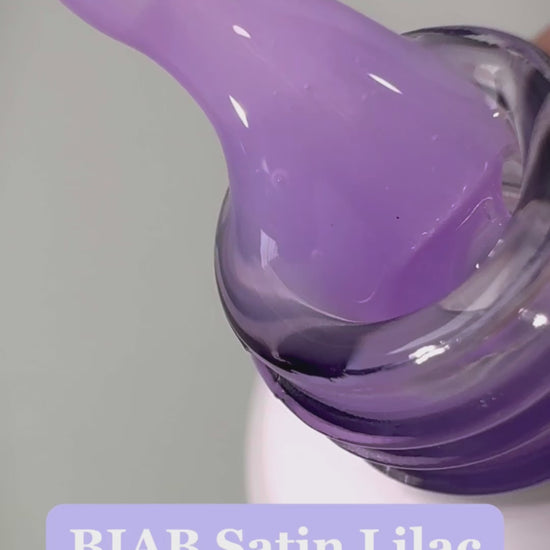 Satin Lilac is een prachtige lila kleur BIAB. Met deze kleur creëer je een prachtige zomerse nail look.