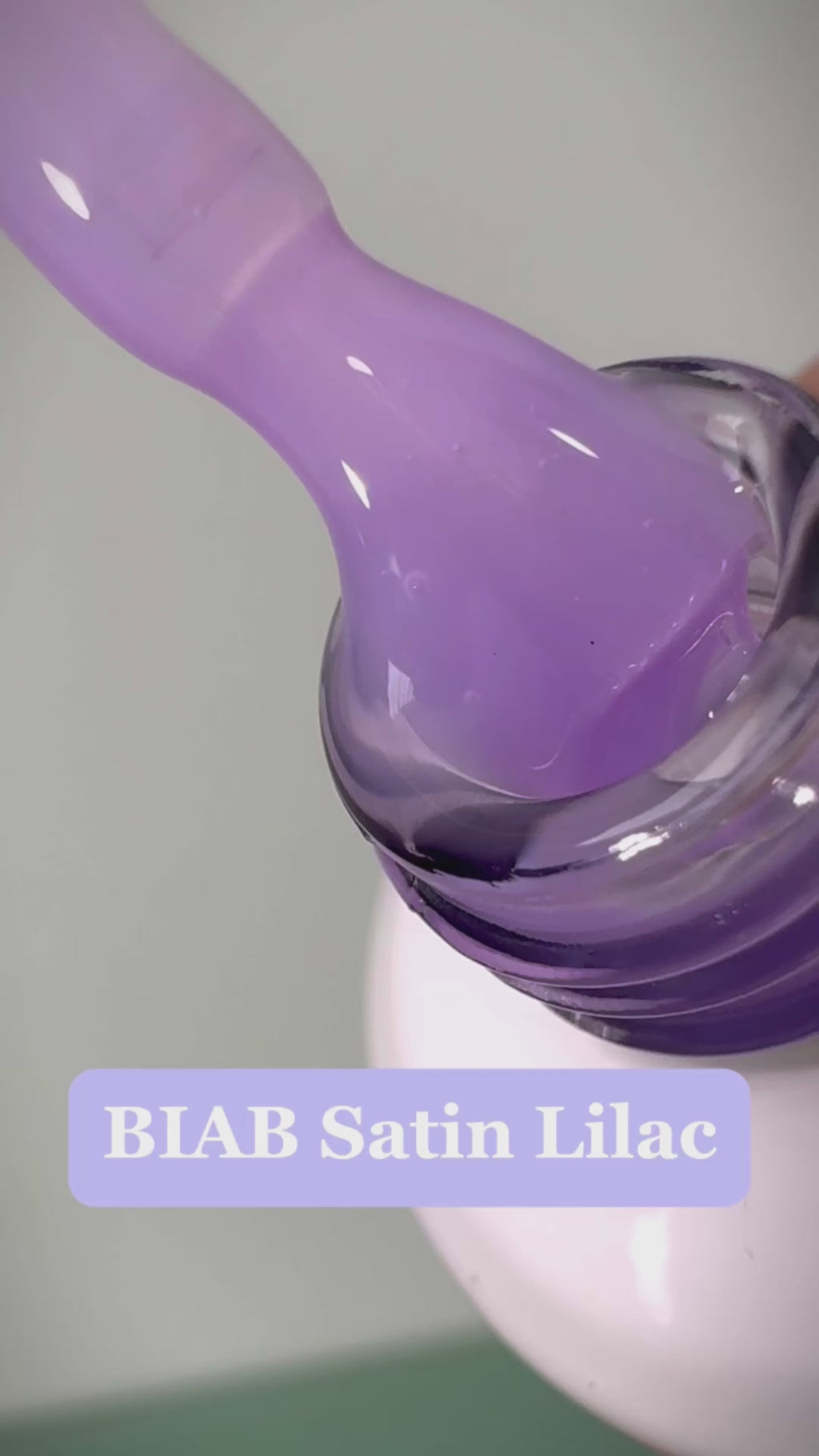 Satin Lilac is een prachtige lila kleur BIAB. Met deze kleur creëer je een prachtige zomerse nail look.