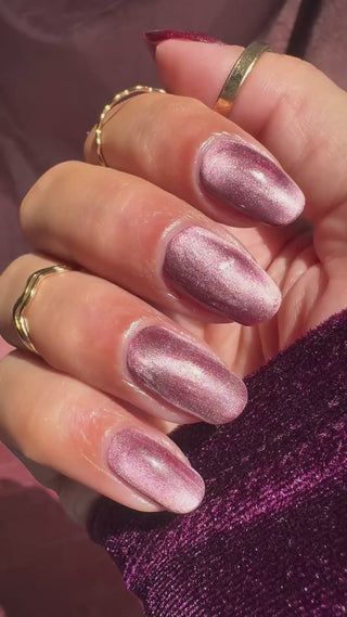 Cat eye Silk Affair_Roze cat eye gellak_LAKKIE Gellak