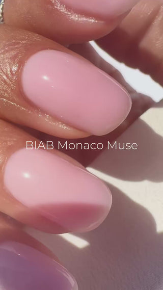 BIAB Monaco Muse_Licht roze BIAB nagels_LAKKIE Gellak
