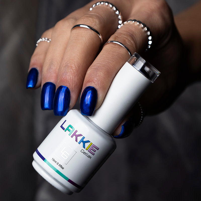 LAKKIE Gellak Invincible Blue. Blauwe Titanium gellak. Voor een prachtige metallic effect op jouw nagels. 