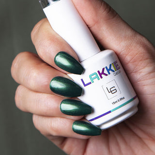 Groene herfst nagels. Deze groene gellak kleur is perfect voor in het najaar. 